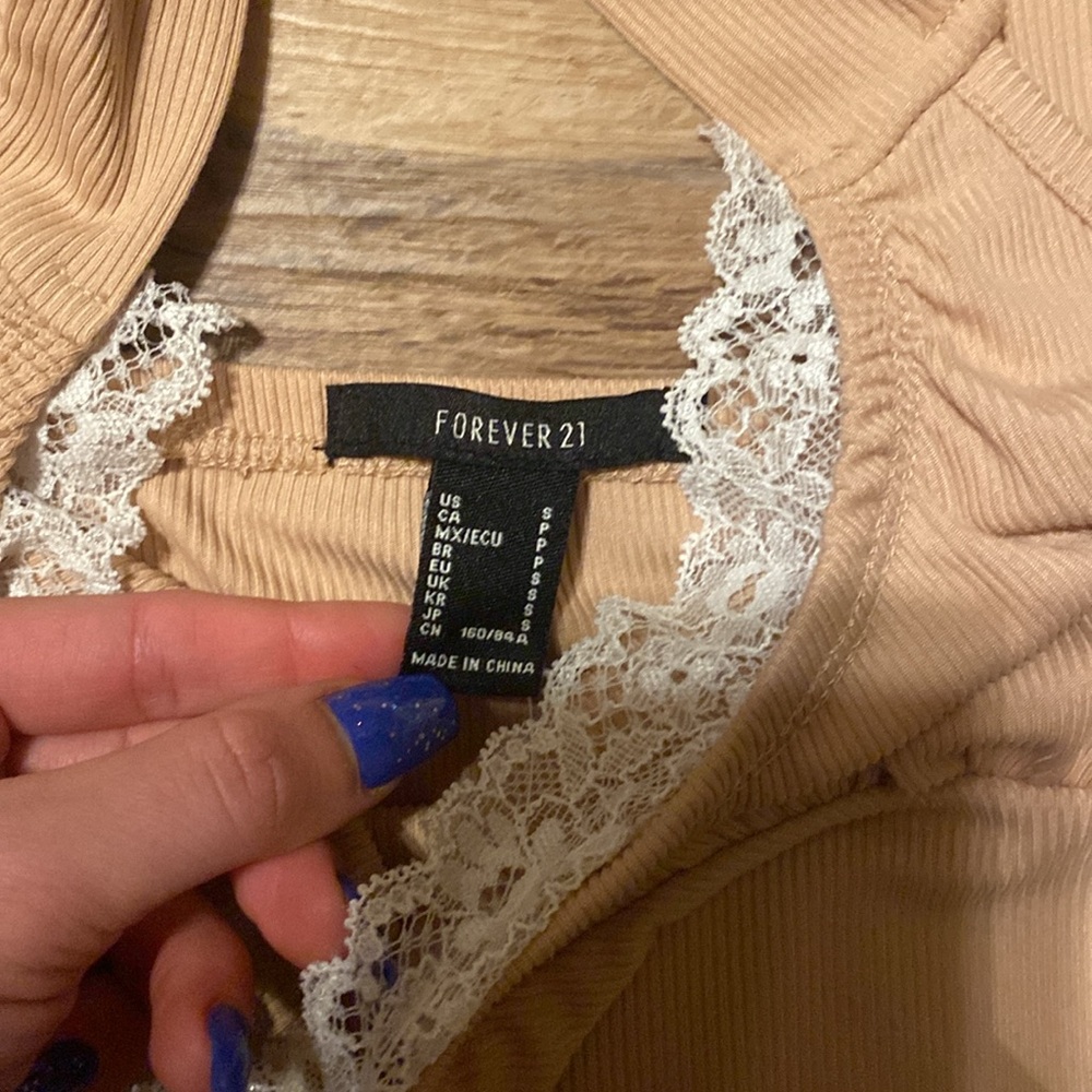 Nude Ribbed Lace Cropped Tank - Picture 3 of 3